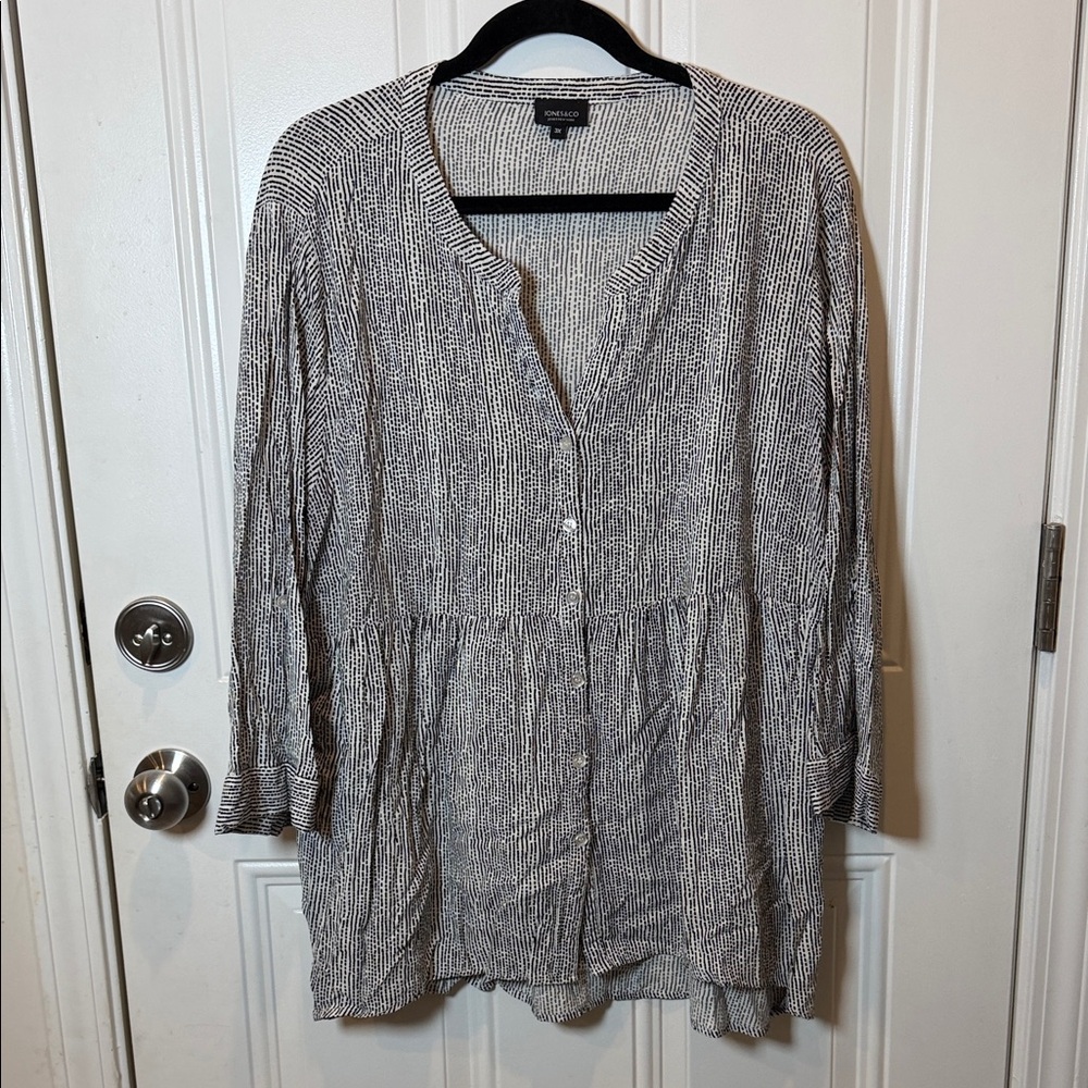 Catherines Black and White Textured Blouse